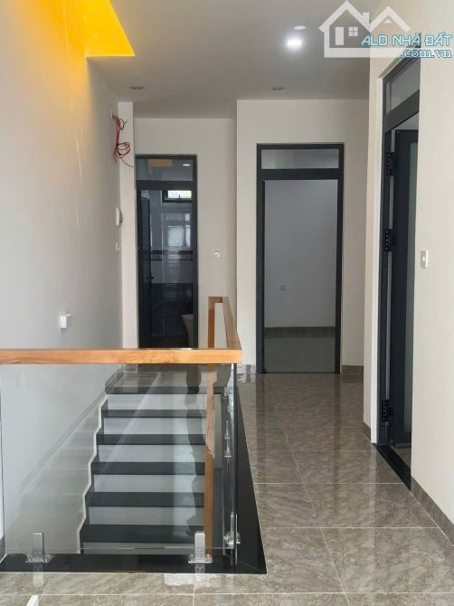 sNhà 2 tầng mới ( hoàn công ) đúc kiên cố Ngọc Hiệp - Gần Cầu Hộ Chợ Phương Sài Tp Nha Tra - 5