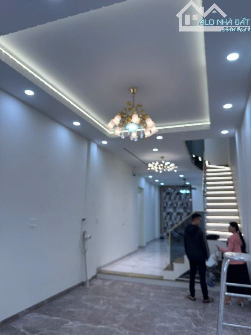 Nhà Mặt Tiền Khu Vip Huyền Quang, Quận 1 – 3 Tầng – Full Nội Thất Cao Cấp – Giá 18.5 Tỷ Tl - 5