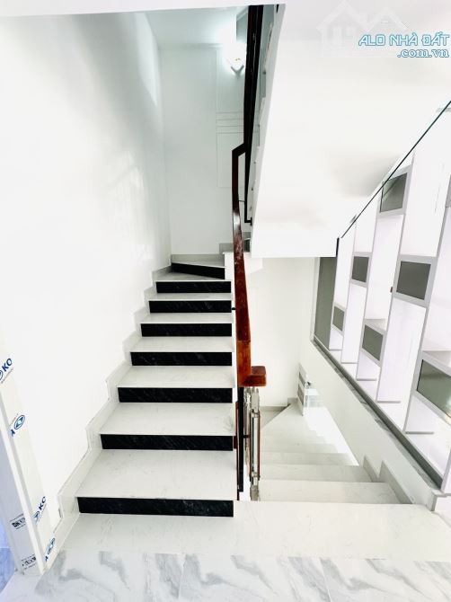 NGUYỄN THƯỢNG HIỀN P5 BT - 60M2 5 TẦNG - THIẾT KẾ HIỆN ĐẠI - HẺM Ô TÔ ĐẾN CỬA, SÁT MT - 5
