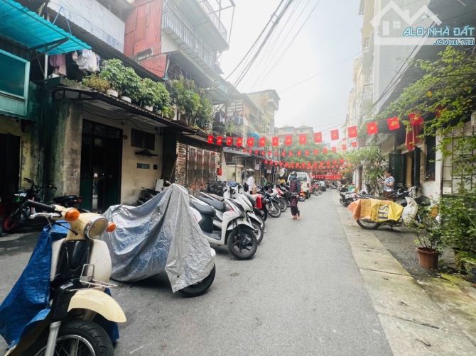 Bán tập thể tầng 2 Thọ Lão - Lò Đúc, sử dụng 40m2, giá 2,4 tỷ (có thương lượng ) - 5