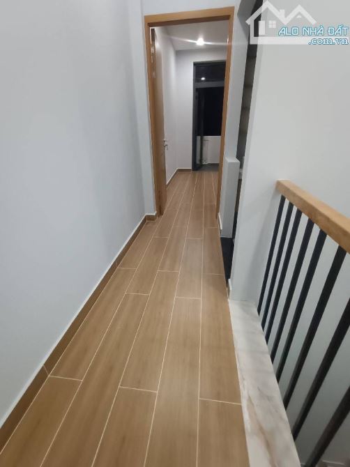 NHÀ MỚI SIÊU ĐẸP, 3 TẦNG KHANG TRANG, HẺM XE HƠI 8M NGUYỄN DUY TRINH, LONG TRƯỜNG. CHỦ GẤP - 5