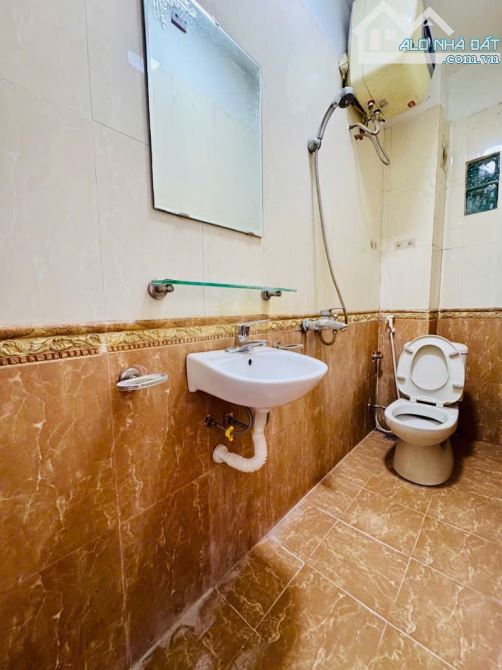 Linh Quang - Ngõ nông - Nhà dân xây - 50m ra ô tô - Ngõ thông - Gần hồ Linh Quang - 5
