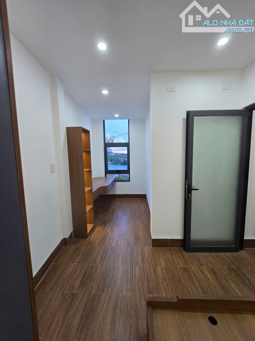 Bá nhà mặt tiền đường Nguyễn Quảng, view sông Hà Thanh 1, Quy Nhơn - 5