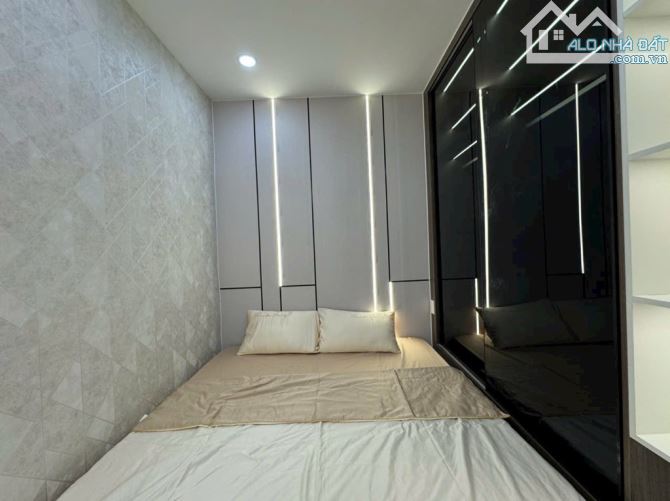 🏡 BÁN NHÀ MỚI GÒ VẤP - HẺM XE HƠI - FULL NỘI THẤT - GẦN SIÊU THỊ EMART - SỔ HỒNG RIÊNG - 5