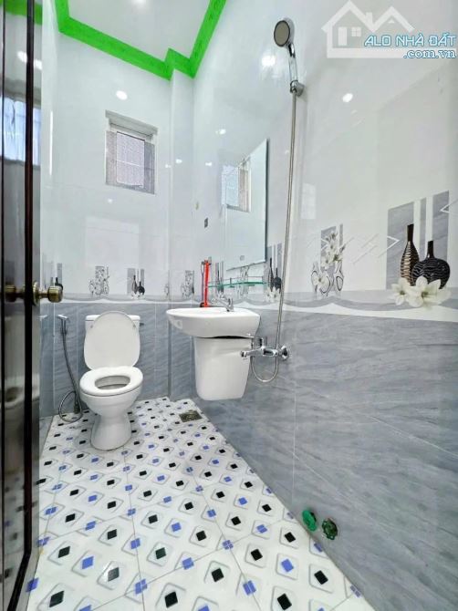 ☆☆NHÀ ĐẸP - NẰM GẦN - ĐẠI HỌC CN - GIÁ RẺ   - Giá: 1 tỷ 800 triệu (thương lượng) - Hỗ trợ - 6