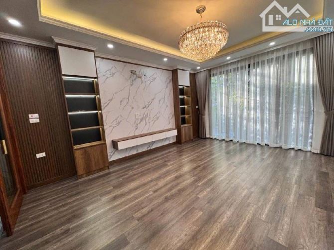 TUYỆT TÁC-TÂY HỒ - MẶT NGÕ -THUỴ KHUÊ- Ô TÔ ĐỖ - DÂN XÂY-THANG MÁY- VIEW HỒ TÂY -FULL NỘI - 6