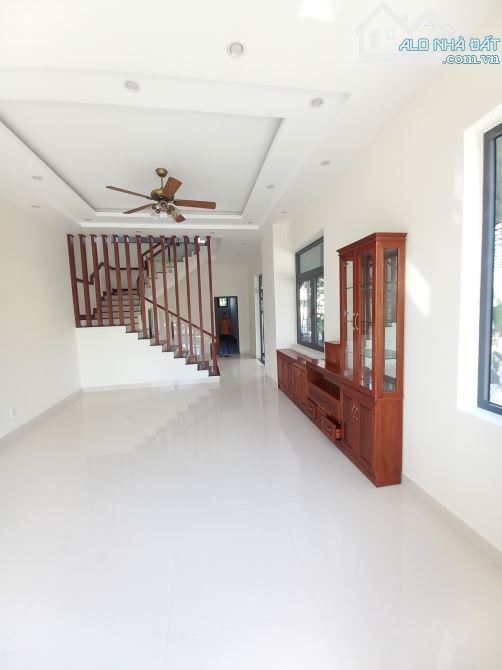 bạn:  ⸻  🔥 LÔ GÓC 50M RA BIỂN – NHÀ MỚI KENG – ĐƯỜNG 7.5M – VỈA HÈ 4M – KINH DOANH ĐỈNH - 6