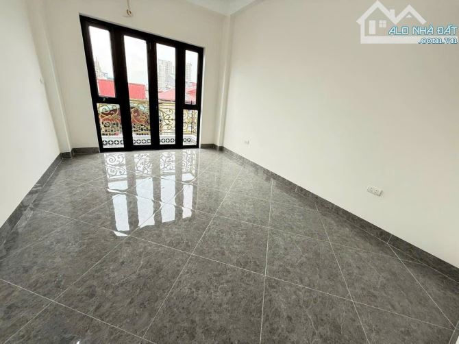 Độc! Bán nhà Văn Cao ngõ nông 7 Tầng thang máy 7,4 Tỉ, dt 34m, mt 3,7m - 6