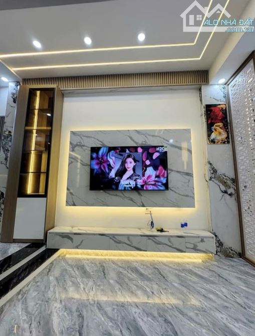 VỊ TRÍ NGAY MẶT TIỀN PHẠM KHẮC , P.ĐAKAO, QUẬN 1. GIÁ 5TỶ330/60M2(4x15M).SỔ HỒNG RIÊNG - 6