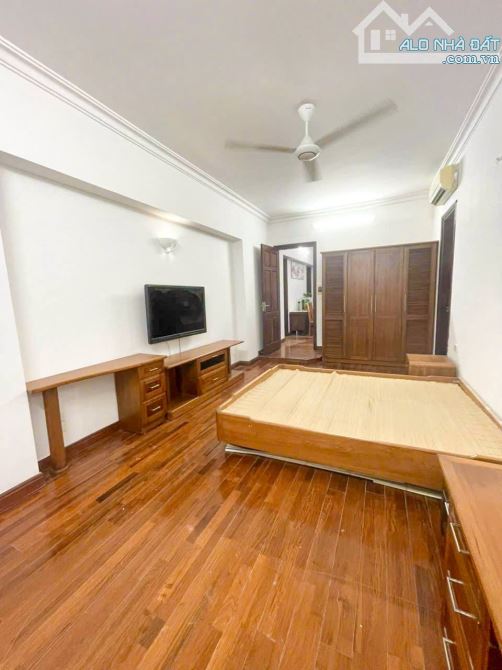 CHUNG CƯ HOÀNG ĐẠO THÚY 24T - 160M2 - 4 NGỦ - BAN CÔNG RỘNG - TẦNG ĐẸP - 13.2 TỶ - 6