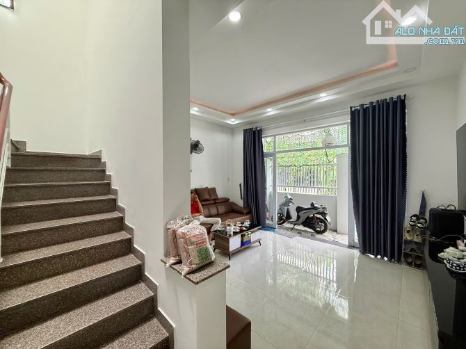 💥 Chủ nhà về Bắc cần bán lại căn nhà 2 tầng gần chợ Ga, Vĩnh Ngọc. Chỉ 3,2 tỷ TL DT 79mv - 6
