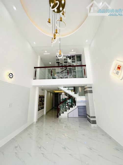 NGUYỄN THƯỢNG HIỀN P5 BT - 60M2 5 TẦNG - THIẾT KẾ HIỆN ĐẠI - HẺM Ô TÔ ĐẾN CỬA, SÁT MT - 6