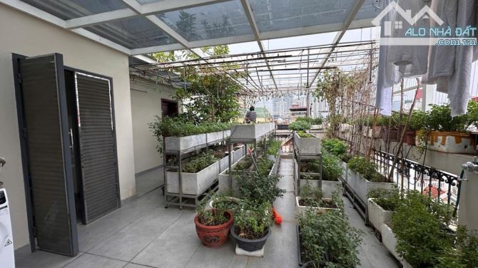 NHÀ ĐẸP KHU VỰC XUÂN ĐỈNH LÔ GÓC 2 THOÁNG VĨNH VIỄN MẶT TIỀN 10m DIỆN TÍCH 124m2/5Tầng - 6