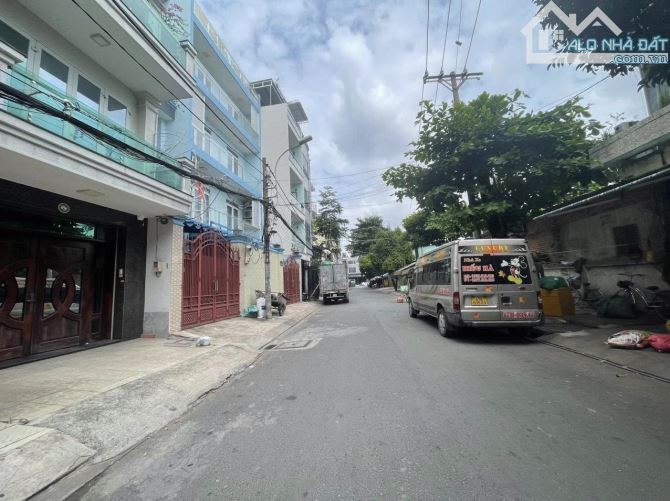 BÁN NHÀ ĐẸP 3 TẦNG , VIEW CÔNG VIÊN KHU ĐỆ NHẤT KHÁCH SẠN , GIÁ CHỈ 13.95 TỶ TL - 6