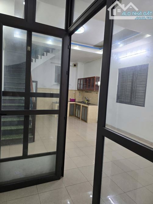 9.5 TRIỆU 🏡 CHO THUÊ NHÀ NGUYÊN CĂN PHỐ NGỌC LÂM – BỒ ĐỀ 🚗 Ô TÔ ĐỖ GẦN – 3PN – NỘI THẤT - 6