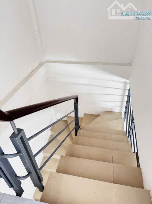 BÌNH NHÂM LÁI THIÊU NHÀ 2 TẦNG HOÀN CÔNG ĐƯỜNG 5 M DT 81 M2 GIÁ 3,3 TỶ - 7