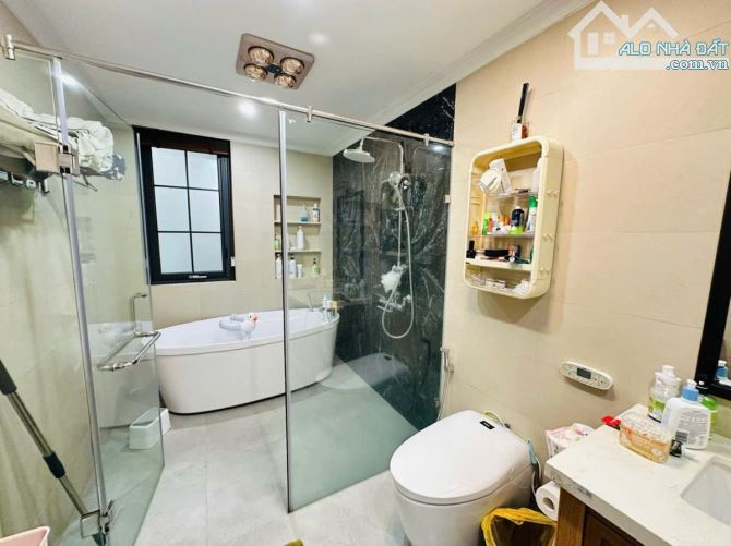 NHÀ ĐẸP KHU VỰC XUÂN ĐỈNH LÔ GÓC 2 THOÁNG VĨNH VIỄN MẶT TIỀN 10m DIỆN TÍCH 124m2/5Tầng - 7