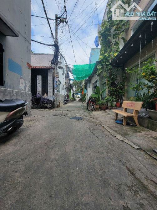 GIÁ CHỈ : 2,790 TỶ. TL - NHÀ  2 MẶT TIỀN – VỪA Ở VỪA KINH DOANH -TMT - Q12 – DT: 40M2 - SH - 7