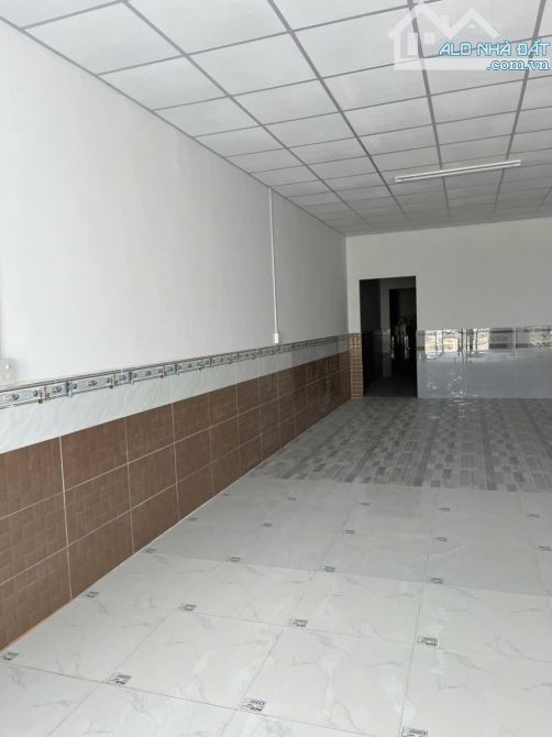 Bán 7000m2 mặt tiền đường Song hành Quốc lộ 1A, Phường Thường Thạnh, Quận Cái Răng - 11