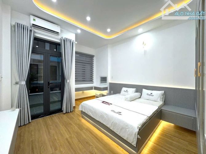 Bán Nhà SHR 3 LẦU Mới 100% Đẹp Lung Linh Hẻm 1113 Đường Huỳnh Tấn Phát, Quận 7.  Full Nội - 8