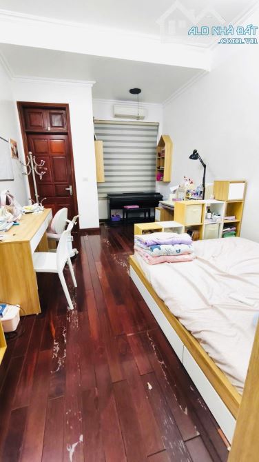PHÚ MỸ - 40M2 - 5 TẦNG - MT 4M - 15M RA Ô TÔ - BÃI GỬI XE - 10.8 TỶ - 8
