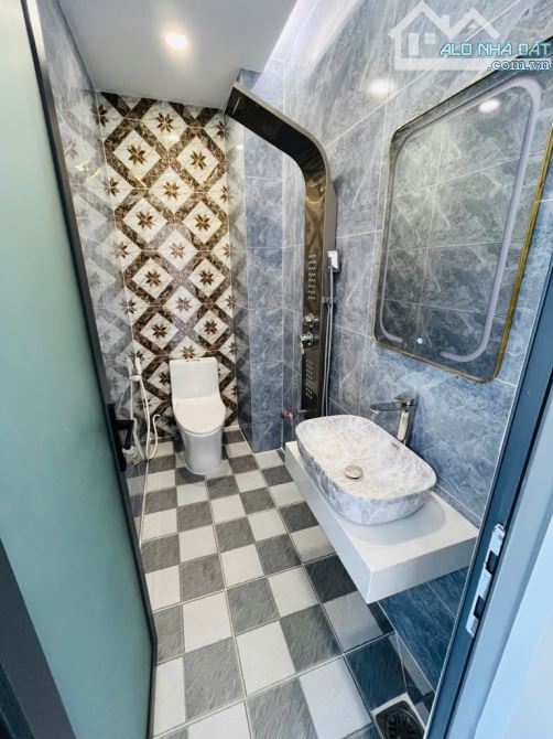 🏡 NHÀ CẦN BÁN DIỆN TÍCH RỘNG, GIÁ RẺ CHỈ NHỈNH 6 TỶ - SỔ ĐẸP HOÀN CÔNG ĐỦ! 📍 Mã căn: NTK - 8