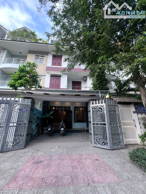 bán nhà 3 tầng, 10 phòng ngủ, dòng tiền 30tr/tháng, đường 30m, khu đô thị vĩnh điềm trung - 9
