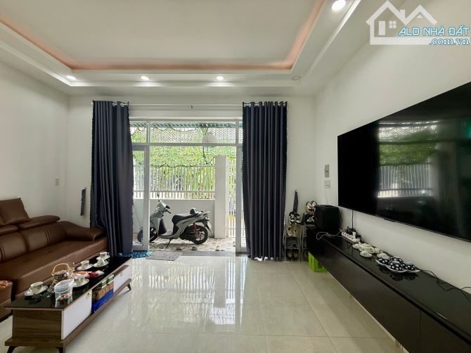 💥 Chủ nhà về Bắc cần bán lại căn nhà 2 tầng gần chợ Ga, Vĩnh Ngọc. Chỉ 3,2 tỷ TL DT 79mv - 9