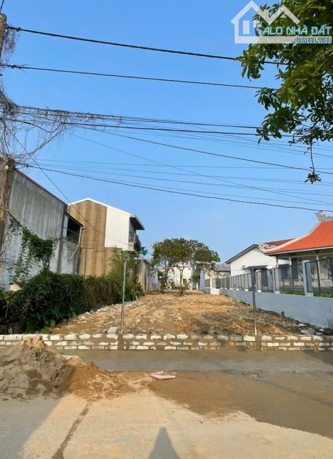 ĐẤT MẶT TIỀN HOÀNG TRỌNG MẬU, TRỤC SÂN BÓNG LẠI THẾ, GIÁ 18,5 TRIỆU/M2 - 2