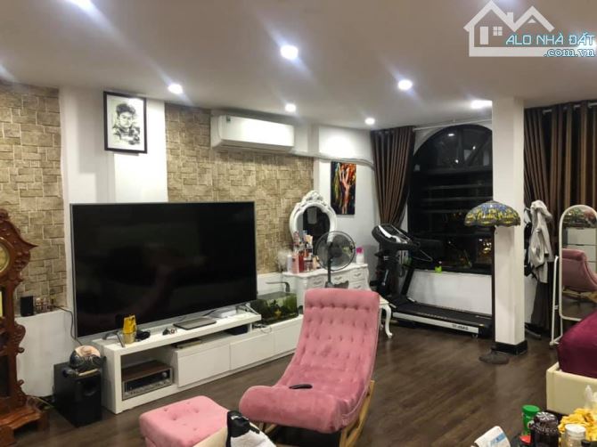 Bán gấp nhà đẹp đường PL Vũ Phạm Hàm - đường 4 làn Ô tô - DT 90m2 MT 4,6m, giá 29.5 Tỷ