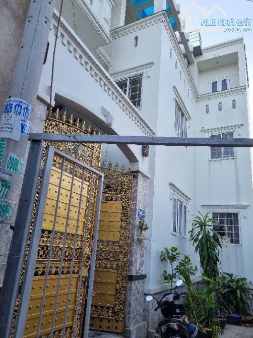 HỒ HỌC LÃM, 6M X 14M, 4 TẦNG , NỠ HẬU 8M, SÁT VÕ VĂN KIỆT, CHỈ 5.X TỶ