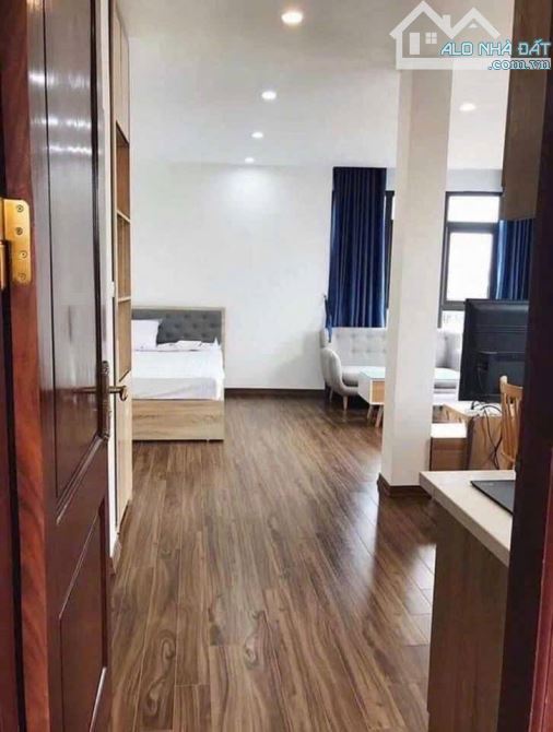 Bán nhà khu vực  phố hồ tùng mậu. Diện tích 30/45m.mặt tiền 6,5m.dài 6m.Tiện ích gần trườn