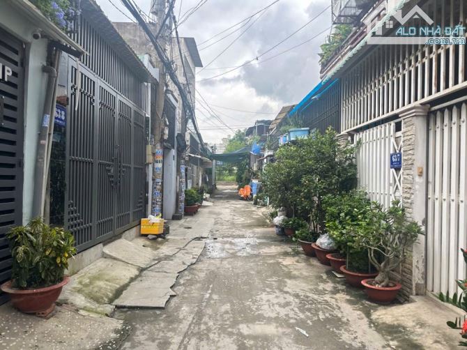 NHÀ CẤP 4-HẺM TẢI THÔNG - 52M2 - GẦN CHỢ, TRƯỜNG HỌC,NGÃ TƯ GA, HÀ HUY GIÁP HƠN 3 TỶ