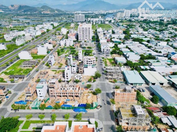 BÁN ĐẤT KĐT VCN PHƯỚC LONG 2 – ĐƯỜNG A3 rộng 16m giá 8 tỷ 300