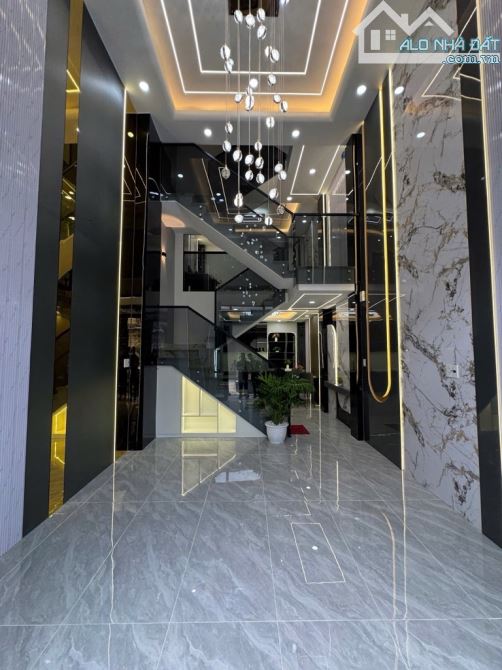 Siêu phẩm 5 tầng Hương Lộ 2, 48m2, HXH thông, ngay Bốn Xã, chỉ 6.6 tỷ TL