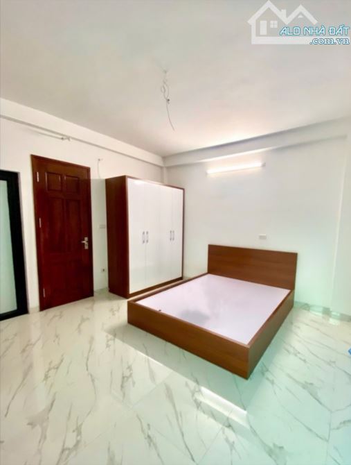 VĂN TIẾN DŨNG: BÁN CĂN CCMN 10 PHÒNG KHÉP KÍN, 6 TẦNG, DT 46M2, THANG MÁY XỊN, ĐẦY ĐỦ PCCC