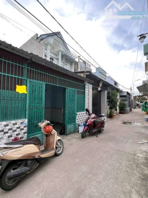 Chủ cần bán căn nhà 120m² cấp 4 - 5x24m thổ 113m² ấp 4 Đông Thạnh Hócmôn sổ riêng 3.57 tỷ