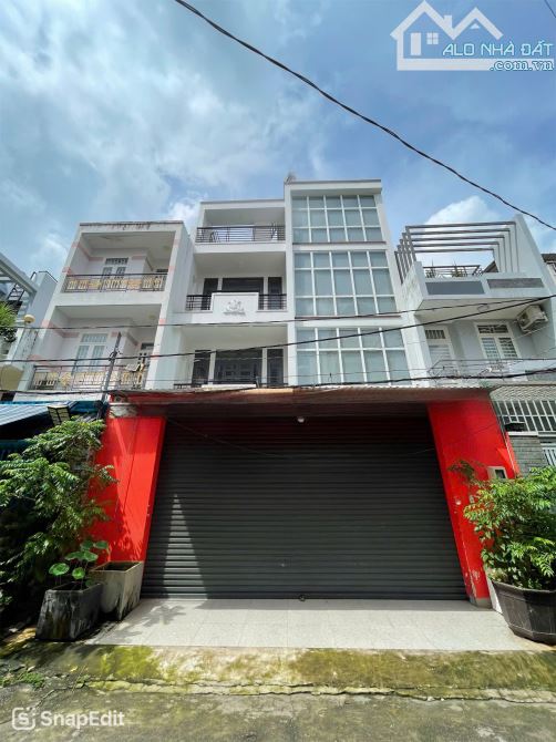 Toà nhà văn phòng 4 tầng, 8x20, thang máy, đường 8m gần CC Osimi Gò Vấp, cải tạo làm CHDV