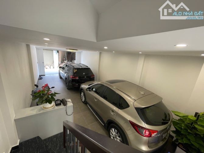 Bánn nhà  6 tầng gara 2 ô tô thang máy tại Ngọc Thụy  Long Bồ đề Long biên