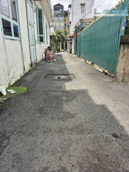 Bán dãy trọ 5 phòng- 97m2- 4,1x23m- Trung Mỹ Tây- 4,6tỷ- Hẻm xe hơi