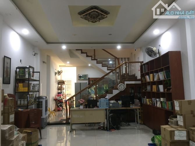 🔥 NHÀ 2 TẦNG ĐẸP – MẶT TIỀN 7.5M LỀ 4M – ĐƯỜNG MẸ THỨ – GẦN PHẠM HÙNG, HÒA XUÂN - CHỈ 6.X