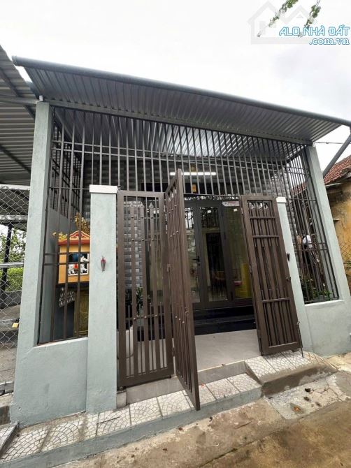 Nhà nguyên căn đầy đủ nội thất cách trường đại học sư phạm 2km