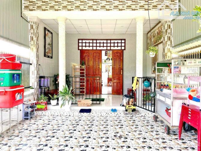 CẦN BÁN NHÀ GIÁ TỐT MT NHỰA GẦN UBND PHƯỜNG 5