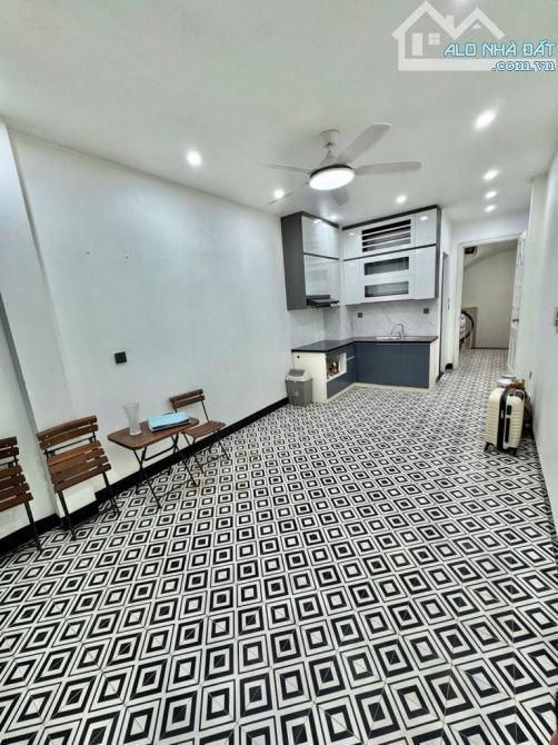 KHU TÁI ĐỊNH CƯ NGỌC THỤY_7 TẦNG THANG MÁY_PHÂN LÔ_GARA _Ô TÔ TRÁNH_2 THOÁNG_GIÁ 13Tỷ2