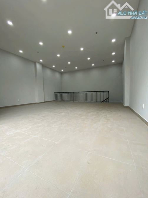 Cho thuê căn shophouse chung cư A6A7 Quang Vinh Biên Hoà