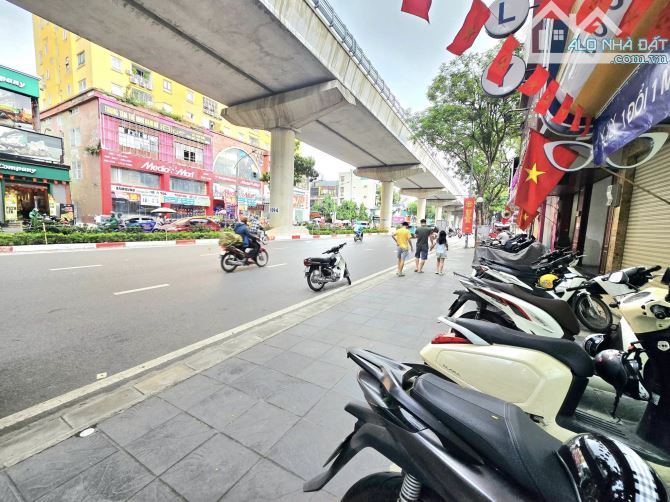 Siêu Hiếm - Đất Trung Tâm Quận Cầu Giấy, 106m2 MT 5m, Cạnh Phố Đường Trải Nhựa 3m 20.7 tỷ