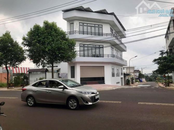 Cho thuê nhà góc 2 Mặt Tiền Phan Bội Châu, Thành Nhất, Đắk Lắk