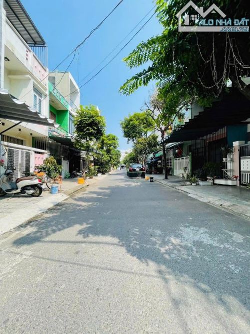 BÁN ĐẤT TẶNG NHÀ CẤP 4 MẶT TIỀN NẠI THỊNH 6 sát sông Hàn