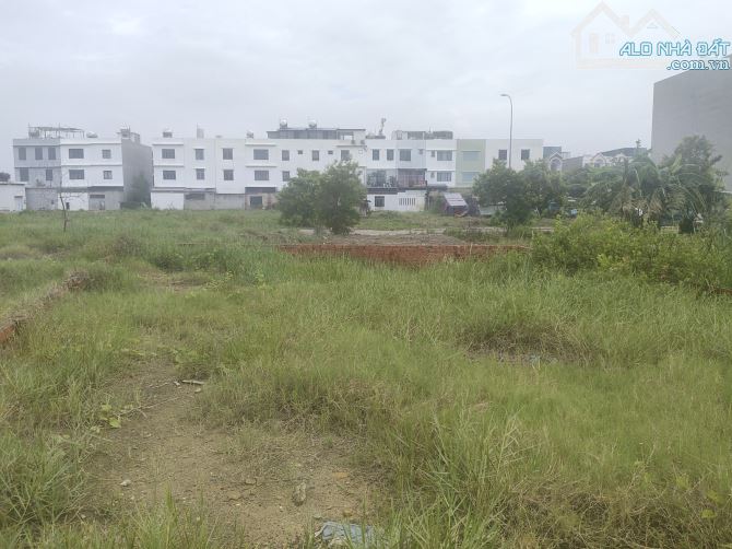 ĐẤT NỀN GIÁP CÔNG VIÊN – KDC CENTANA ĐIỀN PHÚC THÀNH – NỞ HẬU TÀI LỘC  + Vị trí: liền kề c