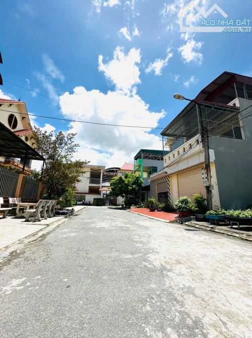 Hàng hiếm 100m2 đất Khu phân lô Cách Hạ, ngay sát trường học chỉ 3,5 tỷ đường 12m